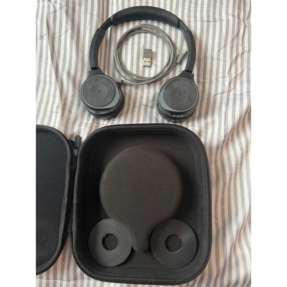 Cisco 730 Wireless Bluetooth Headset Carbon Black with Case and USB Adapter